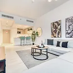 Opulent 1Br At Belgravia Tower Jvc By Deluxe Holiday Homes